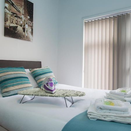 Bed and breakfast Townhouse @ West Avenue Crewe Extérieur photo